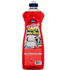 Limpa alumínio e inox Magic Brill maçã 500 ml.